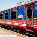 Deccan odyssey Luxury Train  पर्यटकांच्या सेवेत दाखल,  या अलिशान ट्रेनचे तिकीट दर तुम्हाला माहिती आहेत का?